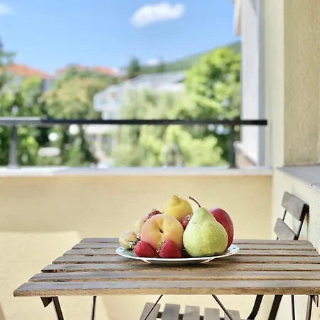 Appartamento Central Seaview For 4 Guests Sveti Vlas