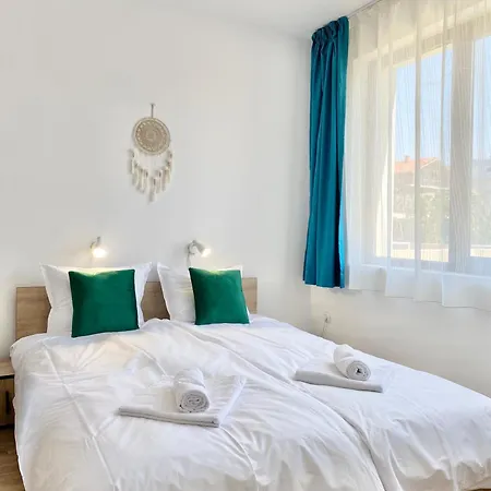 Central Seaview For 4 Guests Апартаменты Свети-Влас