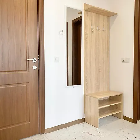 Central Seaview For 4 Guests Апартаменты
