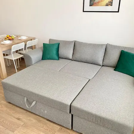 Central Seaview For 4 Guests Апартаменты