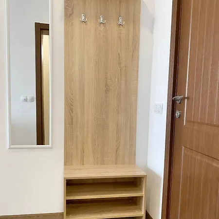 Апартаменты Central Seaview For 4 Guests *